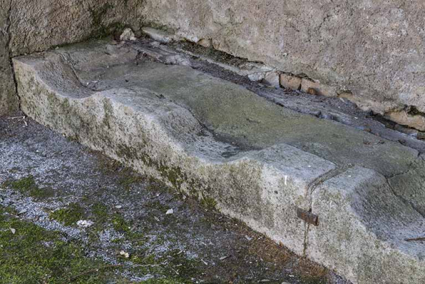 Détail dans la cour. © Région Bourgogne-Franche-Comté, Inventaire du patrimoine Détail dans la cour. © Région Bourgogne-Franche-Comté, Inventaire du patrimoine