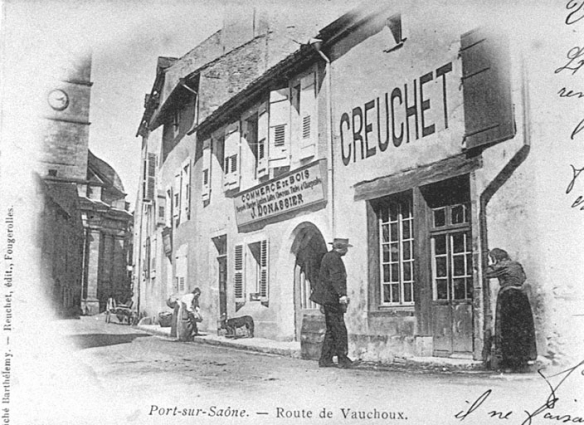 Rue de la Barque et ses commerces, carte postale. © Région Bourgogne-Franche-Comté, Inventaire du patrimoine