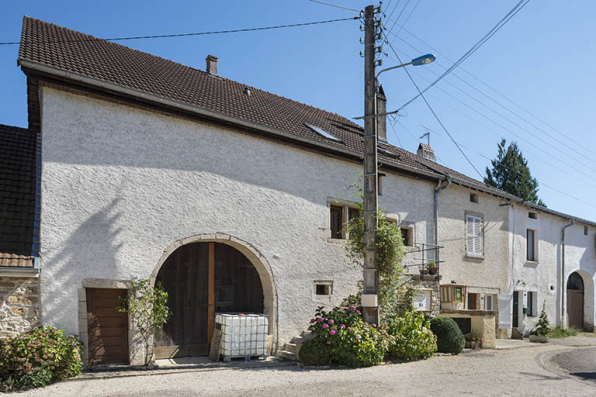 La porte charretière, façade antérieure. © Région Bourgogne-Franche-Comté, Inventaire du patrimoine