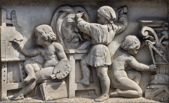 Maison Lempereur, rue de l'Eglise : détail du linteau de la porte d'entrée. © Région Bourgogne-Franche-Comté, Inventaire du patrimoine