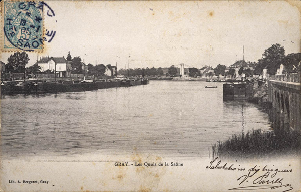 Les quais avec le pont au premier plan. © Région Bourgogne-Franche-Comté, Inventaire du patrimoine