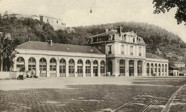 Vue ancienne, façade côté rue. © Région Bourgogne-Franche-Comté, Inventaire du patrimoine