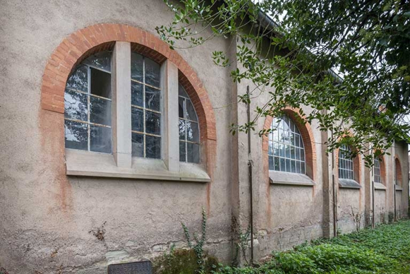 Mur-gouttereau ouest, fenêtre thermale. © Région Bourgogne-Franche-Comté, Inventaire du patrimoine