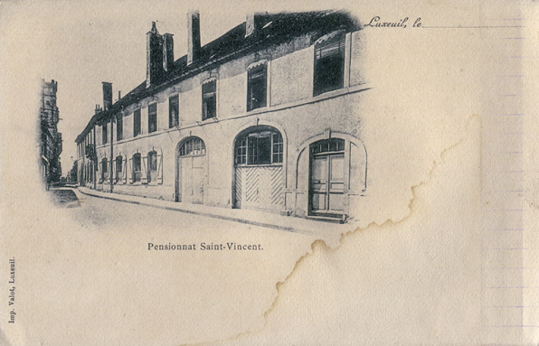 Façade de l'aile, aujoud'hui détruite, sur l'actuelle rue Victor Genoux. © Région Bourgogne-Franche-Comté, Inventaire du patrimoine