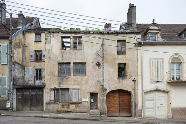 La rue Bontemps : n° 26 et 28. © Région Bourgogne-Franche-Comté, Inventaire du patrimoine