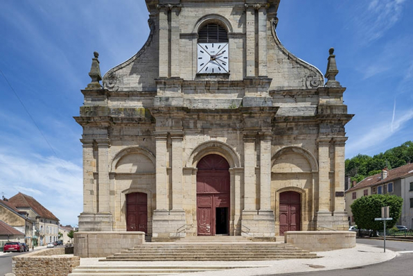 Premier niveau de la façade antérieure. © Région Bourgogne-Franche-Comté, Inventaire du patrimoine