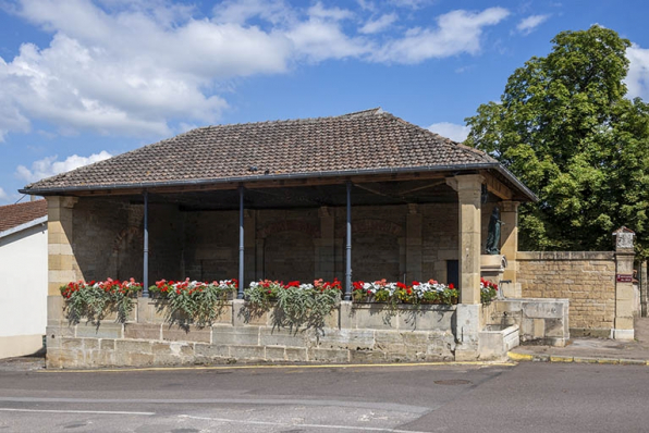 Face latérale gauche. © Région Bourgogne-Franche-Comté, Inventaire du patrimoine
