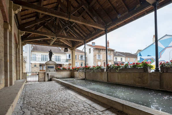 L'intérieur du lavoir, depuis le fond. © Région Bourgogne-Franche-Comté, Inventaire du patrimoine