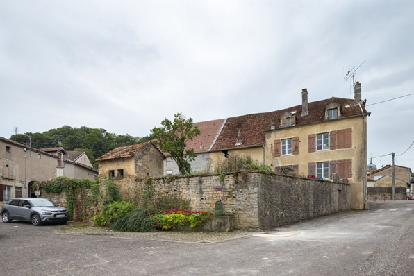 L'arrière de la maison. © Région Bourgogne-Franche-Comté, Inventaire du patrimoine