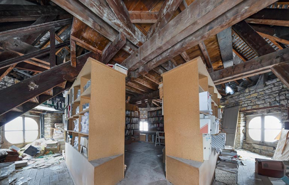 Comble au-dessus de l'ancienne salle d'attente. © Région Bourgogne-Franche-Comté, Inventaire du patrimoine