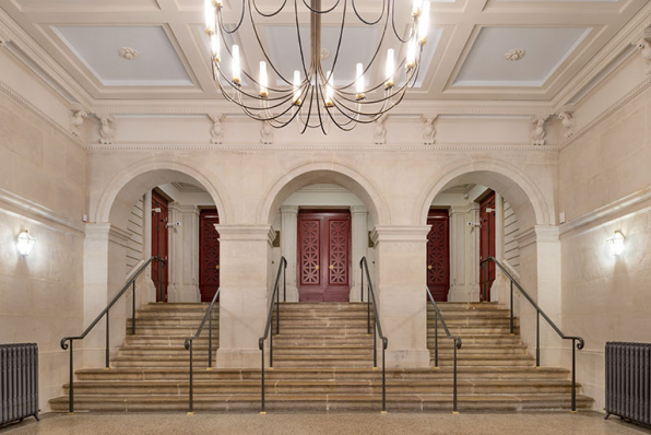 Vestibule, depuis l'entrée. © Région Bourgogne-Franche-Comté, Inventaire du patrimoine