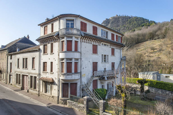 Vue depuis le nord-est. © Région Bourgogne-Franche-Comté, Inventaire du patrimoine