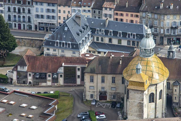 Vue depuis l'ouest. © Région Bourgogne-Franche-Comté, Inventaire du patrimoine