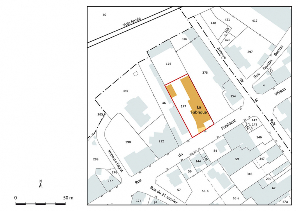  Plan de situation du cinéma et salle de spectacle la Fabrique. Extrait du plan cadastral, 2022, section BL, échelle 1/1 000. © Région Bourgogne-Franche-Comté, Inventaire du patrimoine