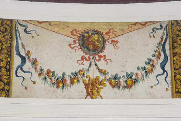 Intérieur de la médiathèque. Frise (décor peint). © Région Bourgogne-Franche-Comté, Inventaire du patrimoine