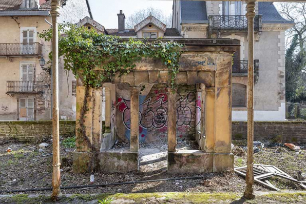 Pavillon de l'ancien jardin. © Région Bourgogne-Franche-Comté, Inventaire du patrimoine