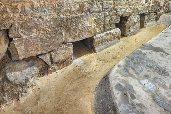 Rigole de captage des filets d'eau. © Région Bourgogne-Franche-Comté, Inventaire du patrimoine