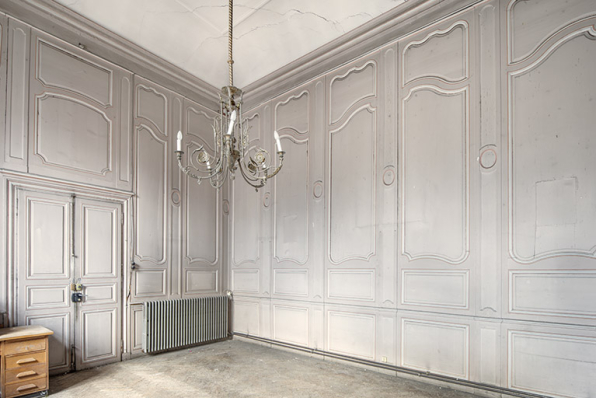 Aile nord. Pièce au premier étage, vue de trois quarts. © Région Bourgogne-Franche-Comté, Inventaire du patrimoine