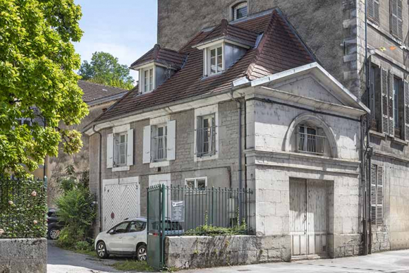 Pavillon sud. © Région Bourgogne-Franche-Comté, Inventaire du patrimoine Pavillon sud. © Région Bourgogne-Franche-Comté, Inventaire du patrimoine