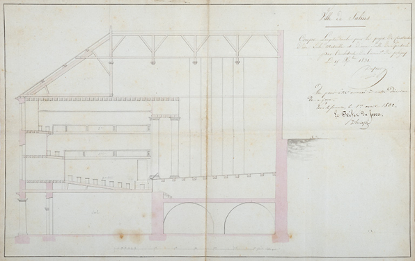 Coupe longitudinale pour le projet de construction d'une école mutuelle et d'une salle de spectacle, 1831. © Région Bourgogne-Franche-Comté, Inventaire du patrimoine