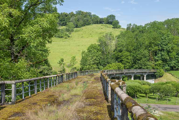 Vue d'ensemble depuis le sud-est. © Région Bourgogne-Franche-Comté, Inventaire du patrimoine