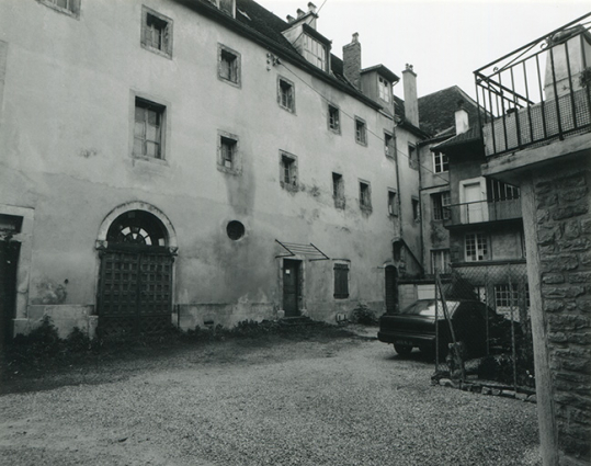 Façade nord du bâtiment conventuel, 1997. © Région Bourgogne-Franche-Comté, Inventaire du patrimoine Façade nord du bâtiment conventuel, 1997. © Région Bourgogne-Franche-Comté, Inventaire du patrimoine