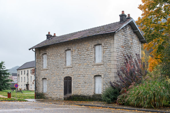 Vue depuis le nord-est. © Région Bourgogne-Franche-Comté, Inventaire du patrimoine
