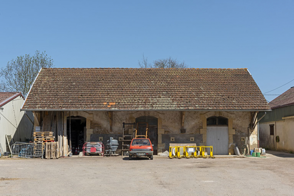 Le bâtiment central, de face. © Région Bourgogne-Franche-Comté, Inventaire du patrimoine