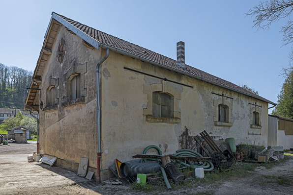 Le bâtiment central, de l'arrière. © Région Bourgogne-Franche-Comté, Inventaire du patrimoine
