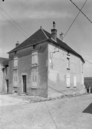 Façades sur la Grande-Rue et la rue du Tréchot. © Région Bourgogne-Franche-Comté, Inventaire du patrimoine