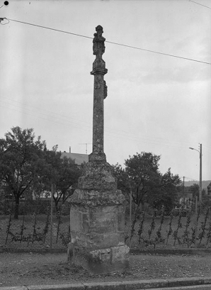 Croix monumentale. © Région Bourgogne-Franche-Comté, Inventaire du patrimoine