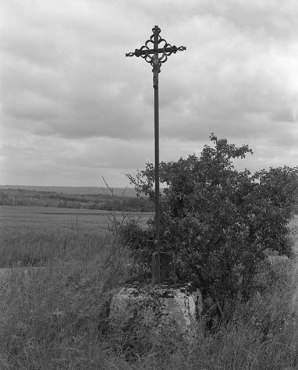 Croix de chemin. © Région Bourgogne-Franche-Comté, Inventaire du patrimoine