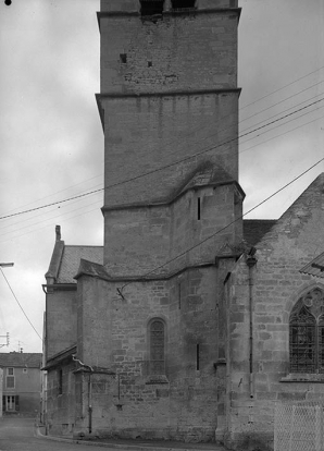 Base du clocher côté nord, entre transept et chevet. © Région Bourgogne-Franche-Comté, Inventaire du patrimoine