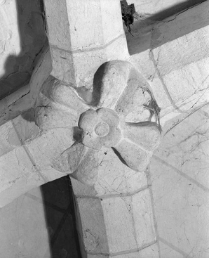 Clef de voûte sculptée. © Région Bourgogne-Franche-Comté, Inventaire du patrimoine