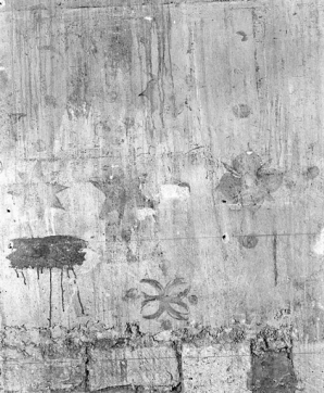 Choeur, mur sud : traces de décor. © Région Bourgogne-Franche-Comté, Inventaire du patrimoine Choeur, mur sud : traces de décor. © Région Bourgogne-Franche-Comté, Inventaire du patrimoine