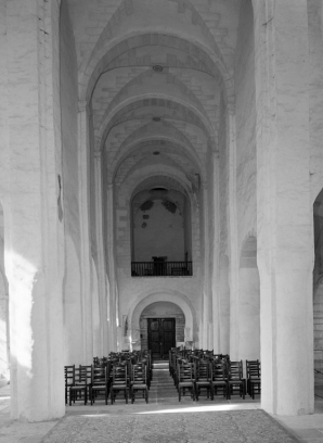 Nef : vue prise du choeur © Région Bourgogne-Franche-Comté, Inventaire du patrimoine Nef : vue prise du choeur © Région Bourgogne-Franche-Comté, Inventaire du patrimoine