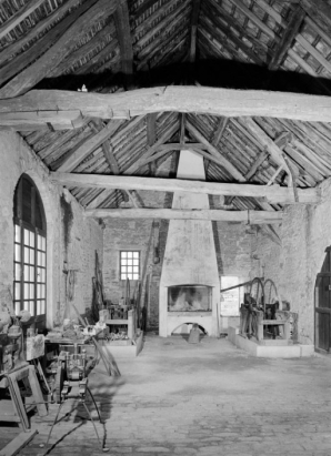 Bâtiment de la fenderie, vue intérieure prise du sud. © Région Bourgogne-Franche-Comté, Inventaire du patrimoine