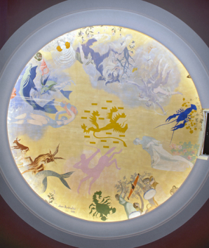 Salle : peinture de Burkhalter sur la coupole. © Région Bourgogne-Franche-Comté, Inventaire du patrimoine Salle : peinture de Burkhalter sur la coupole. © Région Bourgogne-Franche-Comté, Inventaire du patrimoine