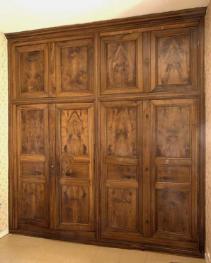 Vue d'ensemble du placard de l'ancien bureau de la mère supérieure (1886). © Région Bourgogne-Franche-Comté, Inventaire du patrimoine Vue d'ensemble du placard de l'ancien bureau de la mère supérieure (1886). © Région Bourgogne-Franche-Comté, Inventaire du patrimoine
