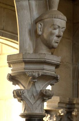 Bâtiment du réfectoire : réfectoire néo-gothique, décor sculpté. © Région Bourgogne-Franche-Comté, Inventaire du patrimoine Bâtiment du réfectoire : réfectoire néo-gothique, décor sculpté. © Région Bourgogne-Franche-Comté, Inventaire du patrimoine