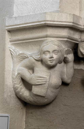Bâtiment du réfectoire : partie sud du bâtiment, galerie basse : décor néo-gothique. © Région Bourgogne-Franche-Comté, Inventaire du patrimoine