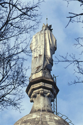 Statue de la Vierge. © Région Bourgogne-Franche-Comté, Inventaire du patrimoine