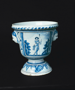 Vue du revers vase 1. © Région Bourgogne-Franche-Comté, Inventaire du patrimoine