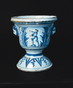 Vue de face vase 3. © Région Bourgogne-Franche-Comté, Inventaire du patrimoine