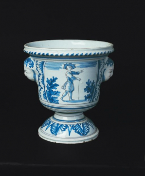 Vue de face vase 4. © Région Bourgogne-Franche-Comté, Inventaire du patrimoine