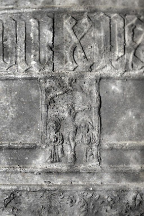 Détail du décor : calvaire. © Région Bourgogne-Franche-Comté, Inventaire du patrimoine