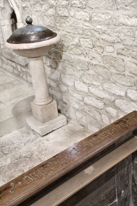 Détail : inscription. © Région Bourgogne-Franche-Comté, Inventaire du patrimoine