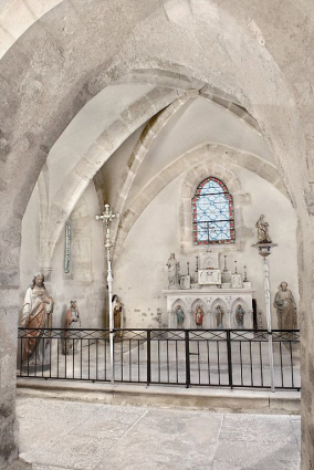 Vue du choeur avec sa clôture. © Région Bourgogne-Franche-Comté, Inventaire du patrimoine