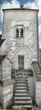 Escalier d'accès au clocher. © Région Bourgogne-Franche-Comté, Inventaire du patrimoine