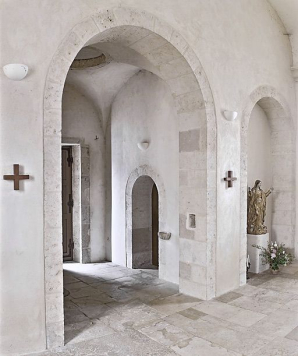 Vestibule, vue depuis la nef. © Région Bourgogne-Franche-Comté, Inventaire du patrimoine